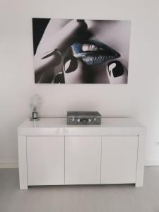 PRZYTULNY APARTAMENT Z KOMINKIEM PRZY JEZIORZE