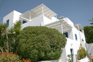 Nicos Studios & Apartments Paros Greece