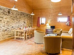 Maisons de vacances Gite Le Cellier, 3 pieces, 6 personnes - FR-1-306-891 : photos des chambres