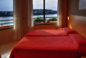 Double or Twin Room with Balcony and Sea View room in Hotel Playa La Arena