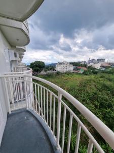 Fullhouse Staycation