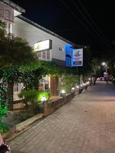 Beach Walk Hotel Unawatuna