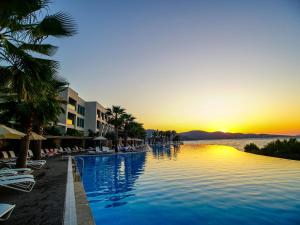 Blue Dreams Resort Bodrum - Aquapark & UltraInclusive