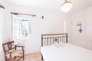 Piso Livadi Paros seafront holiday home Casa Alena