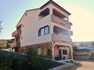 Apartment in Jasenice 35406