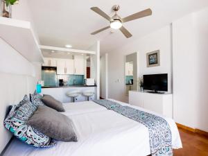 2007 Garden Chic, HEATED POOL!