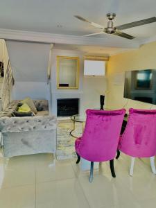 Damview Holiday Home