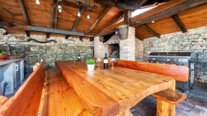 Villa Tomani by Villas Holiday