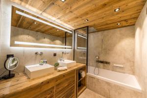 Chalets Le Lodge Rodzina, Luxueux chalet jacuzzi 12-14pers, LLA Selections by LocationlacAnnecy : photos des chambres