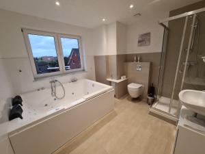 Ferienwohnung mit Jacuzzi Nähe Flughafen Köln Bonn