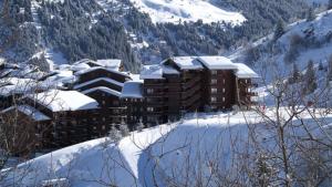 Ski in and Out 2-Bed Apartment in Meribel