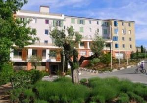 STUDIO CALME 5 MIN DE LA PLAGE 1 MIN CENTRE VILLE