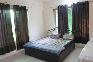 Ivy Maitri Farm 3 Bhk with Private Pool - Badlapur