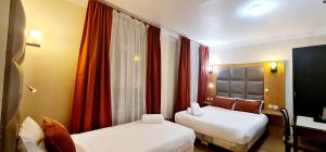 Hotels Hotel de France 18 : photos des chambres