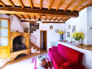 Belvilla by OYO Charming holiday home with pool