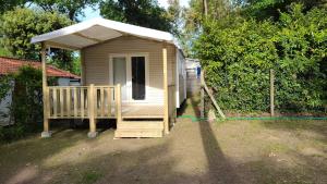 Campings Camping Les Chenes Verts : photos des chambres