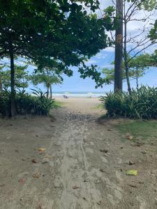 Condomínio Maitinga. (Pé na areia)