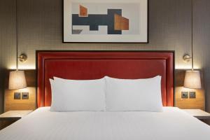 Superior Double Room room in Jurys Inn Birmingham