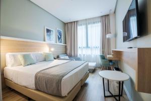 Triple Room room in ZT The Golden Hotel Barcelona