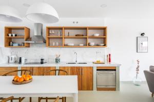 Modern Design House with Roof Terrace