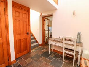 Blackburn Cottage Barn