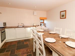 Blackburn Cottage Barn