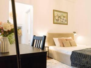 Cozy studio next to House of Parliament