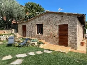 Oliveta del Verde Appartamento con Grande Giardino 500mt dal Centro - Val di Pugna