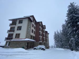 Panoramic Mountain View Apartment in Pine Hills Pamporovo