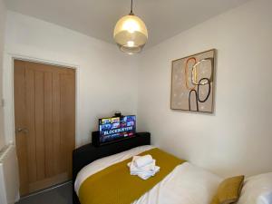 Judah Suites - Stylish 1BR Apartments with Parking & WIFI