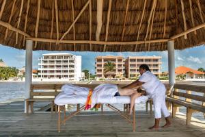 Hol Chan Reef Resort & Villas