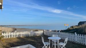 Maisons de vacances MAISON SUR LA PLAGE avec VUE MER PANORAMIQUE : photos des chambres