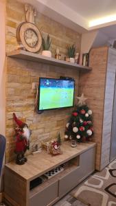 Ogi & Una Premijer 42