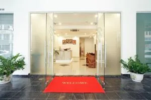 国泰（古来）旅店 - Kampong Parit Tengah