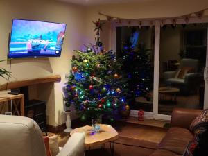 Extended Fishermans cottage with stunning sea views