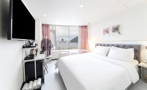 Brown-Dot Hotel Songdo