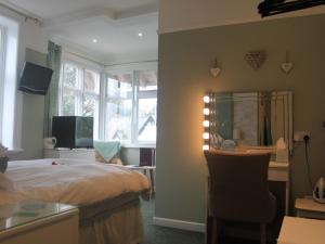 Standard Double Room room in The Red House Guest House