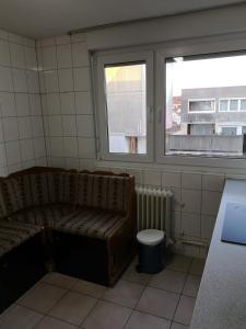 Business or Family Luxurious 2 Bed room apartment with Kitchen & Balcony