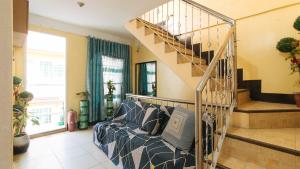 Cristian Jay Dormitory by RedDoorz