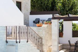 Penthe Manor House, Rustic Secret Retreat, By ThinkVilla