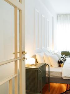 Lovely vintage double studio in city center