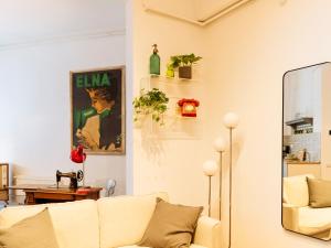 Lovely vintage double studio in city center