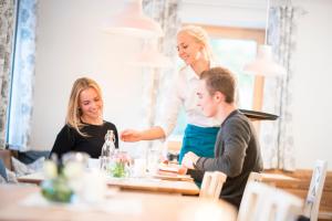 Stefanies-Café-Pension-Kultur