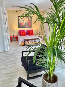 Home2Book El Encanto de la Plaza del Príncipe