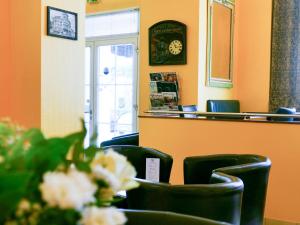 Hotels Hotel Berlioz EuroAirport Basel - Mulhouse - Freiburg : photos des chambres