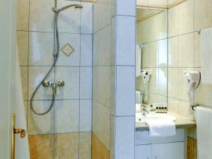 Hotels Hotel Berlioz EuroAirport Basel - Mulhouse - Freiburg : photos des chambres