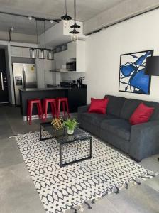 Moderno Apto Shift Zona 16, cerca de Embajada EEUU y Explanada Cayala