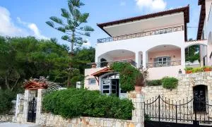 Kefalonia Original Villas - Villa Alexander Beachfront - Tselendáta