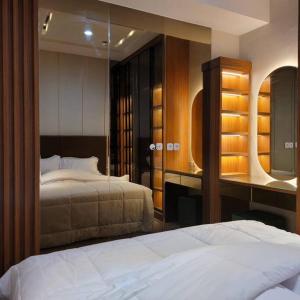 RARE !!! - 2BR ANDERSON Highest Floor 37 - City View