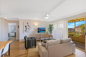 Spacious 2BR near The Entrance Beach - 7Min Walk! - 4hvězdičkové hotely ve městě The Entrance